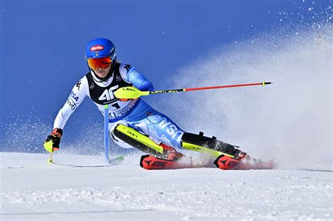 SLALOM .